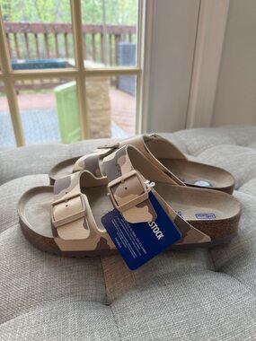 Birkenstock Arizona Camo Two-Strap Sandals - Beige Brown